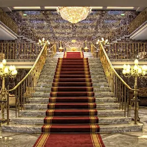 **** Hotel Unique Hauptbahnhof Germany
