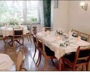 https://lohausen.dusseldorf-hotel.net