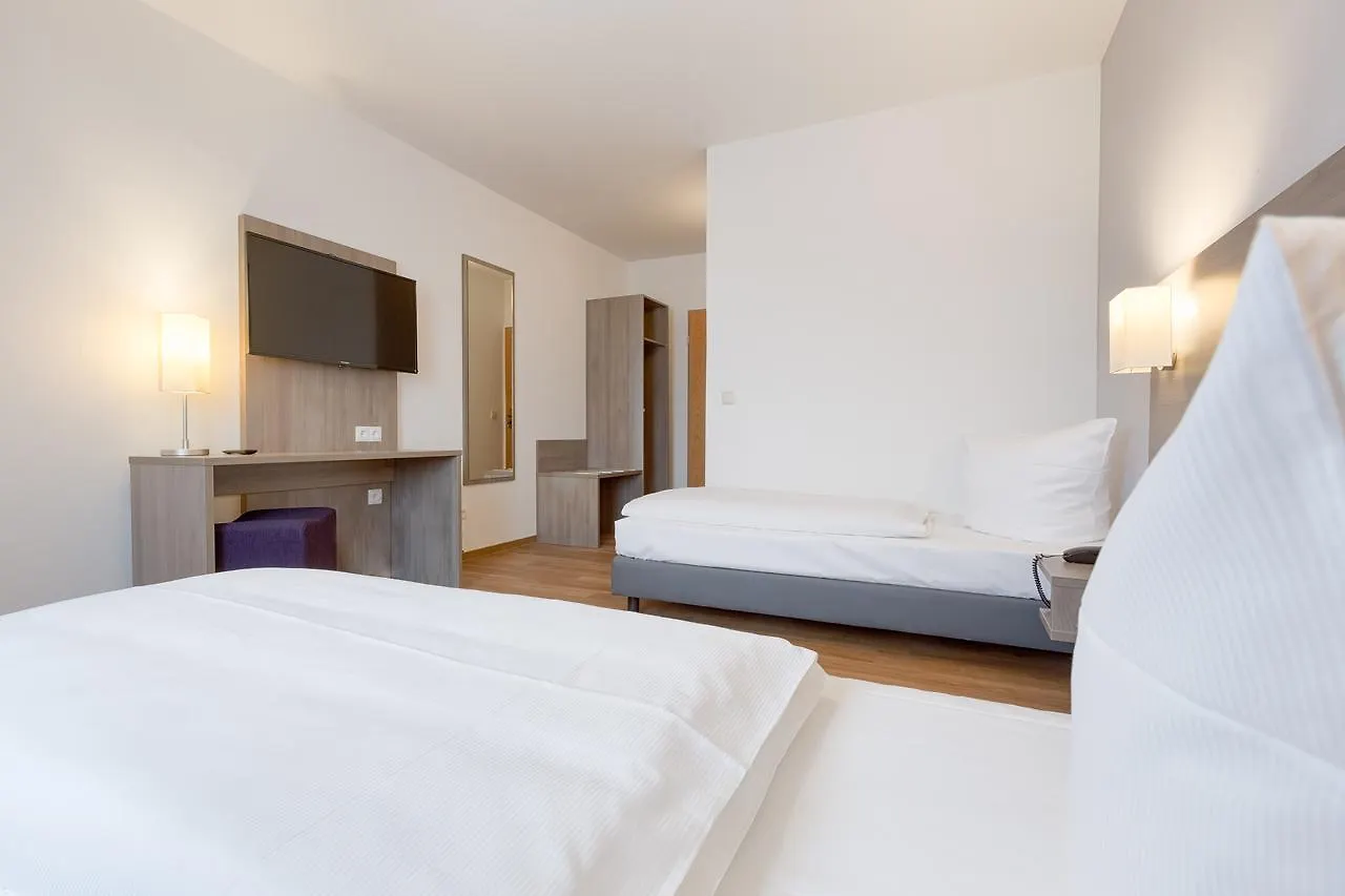 Bamberg Inn Hallstadt 3*,